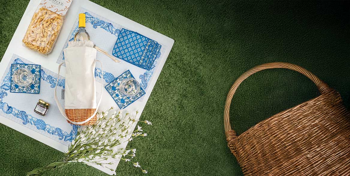 Shop Curated Gift Boxes at Lillian Vernon